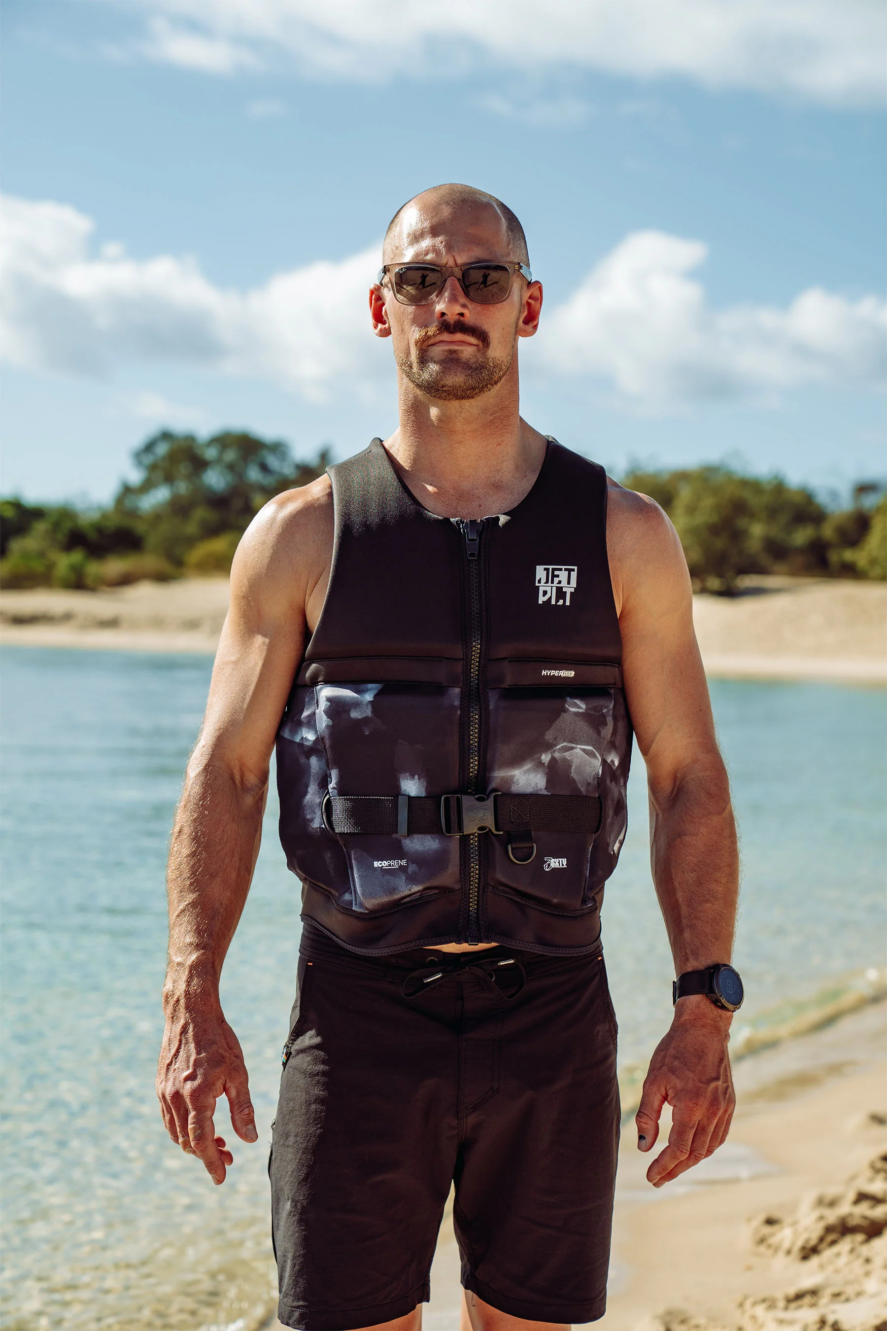 Jetpilot 360 Hyperflex Life Jacket - Black - Image 3