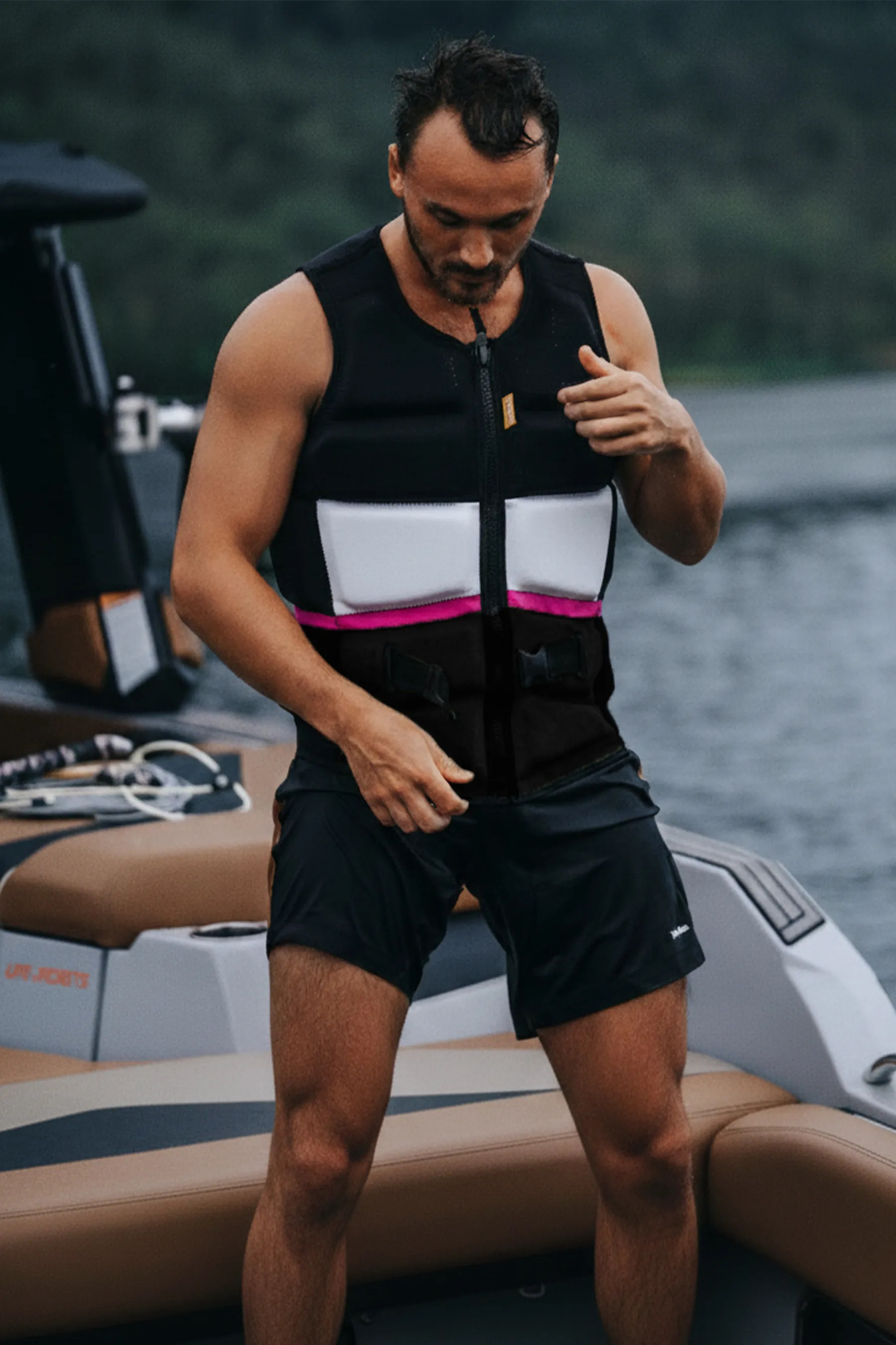 Jetpilot Pro C4 Life Jacket - Cory Tuenissen Signature Series - Black/Grey - Image 2