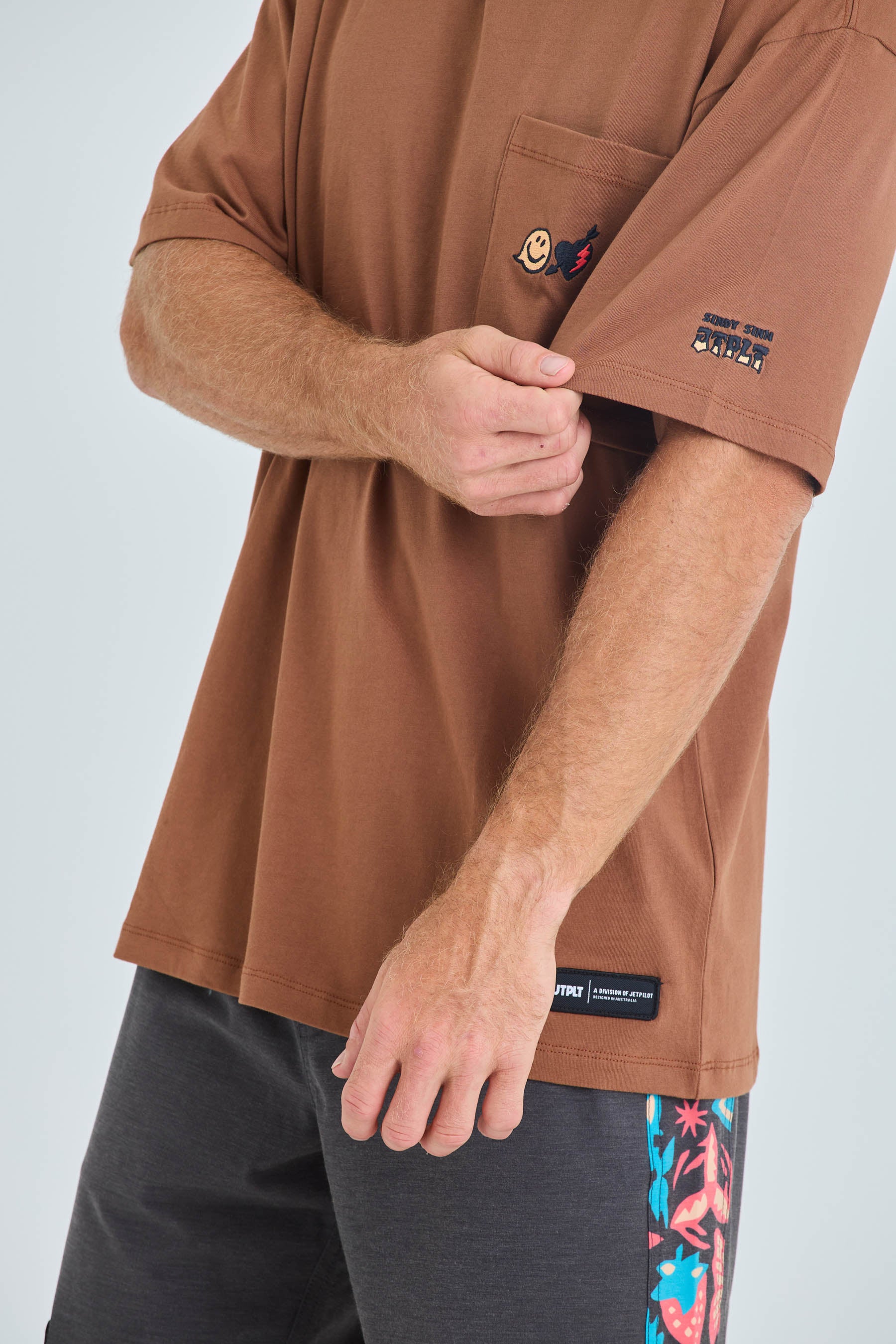 Jetpilot x Sindy Pocket Tee - Dirt - Image 4