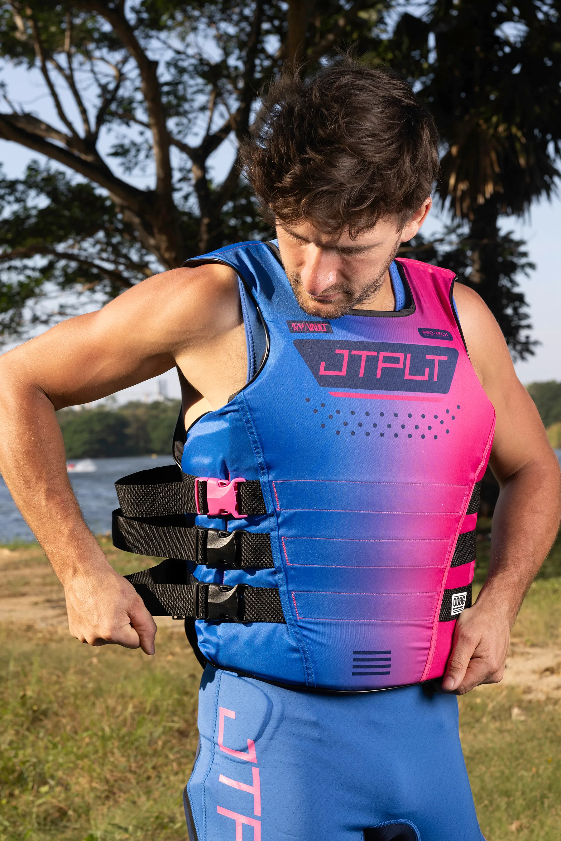 Jetpilot Vault Pro-Tech Side Entry Life Jacket - Blue - Image 2