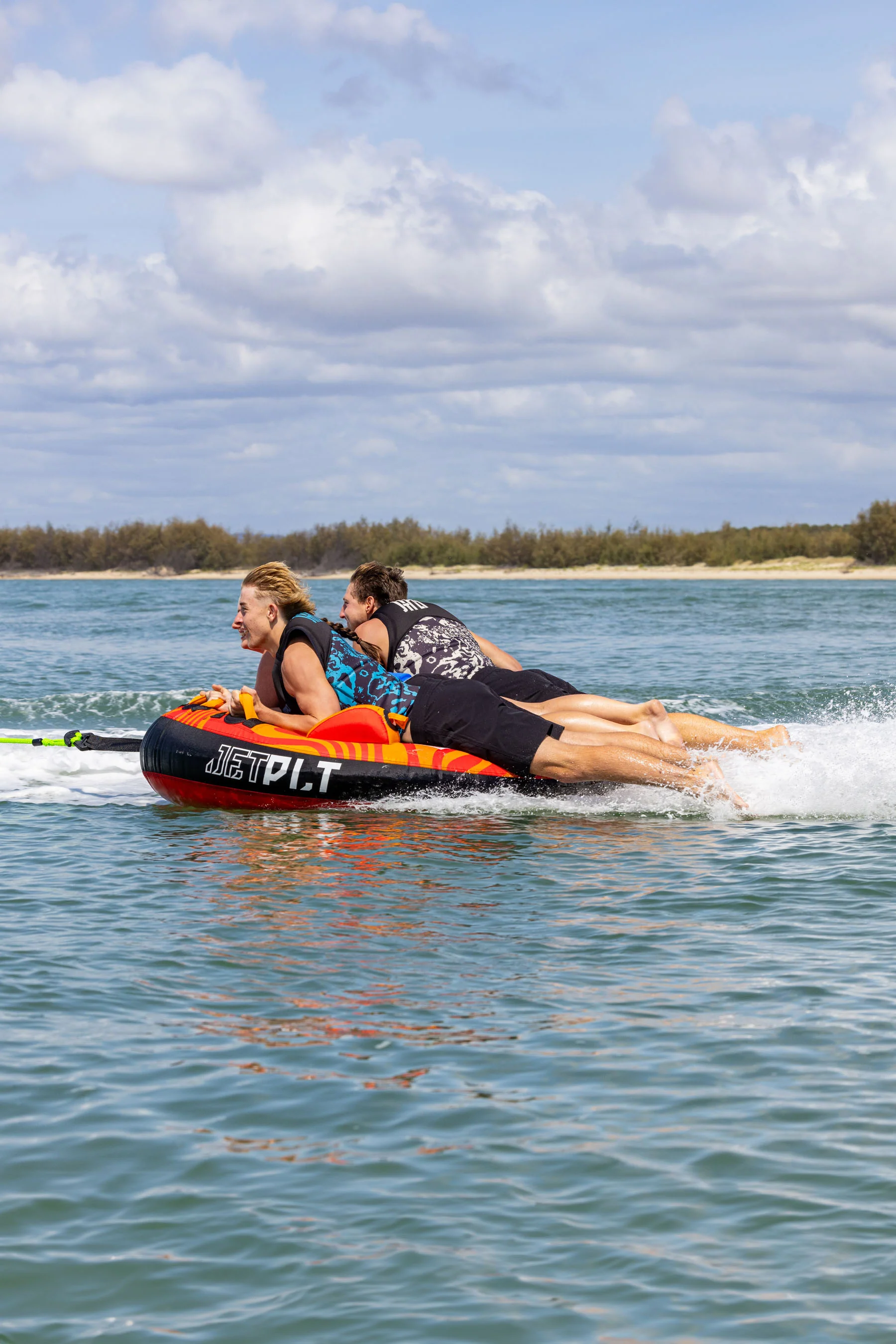 Jetpilot Skimmer 3 Person Towable Tube - Red/Orange - Image 6