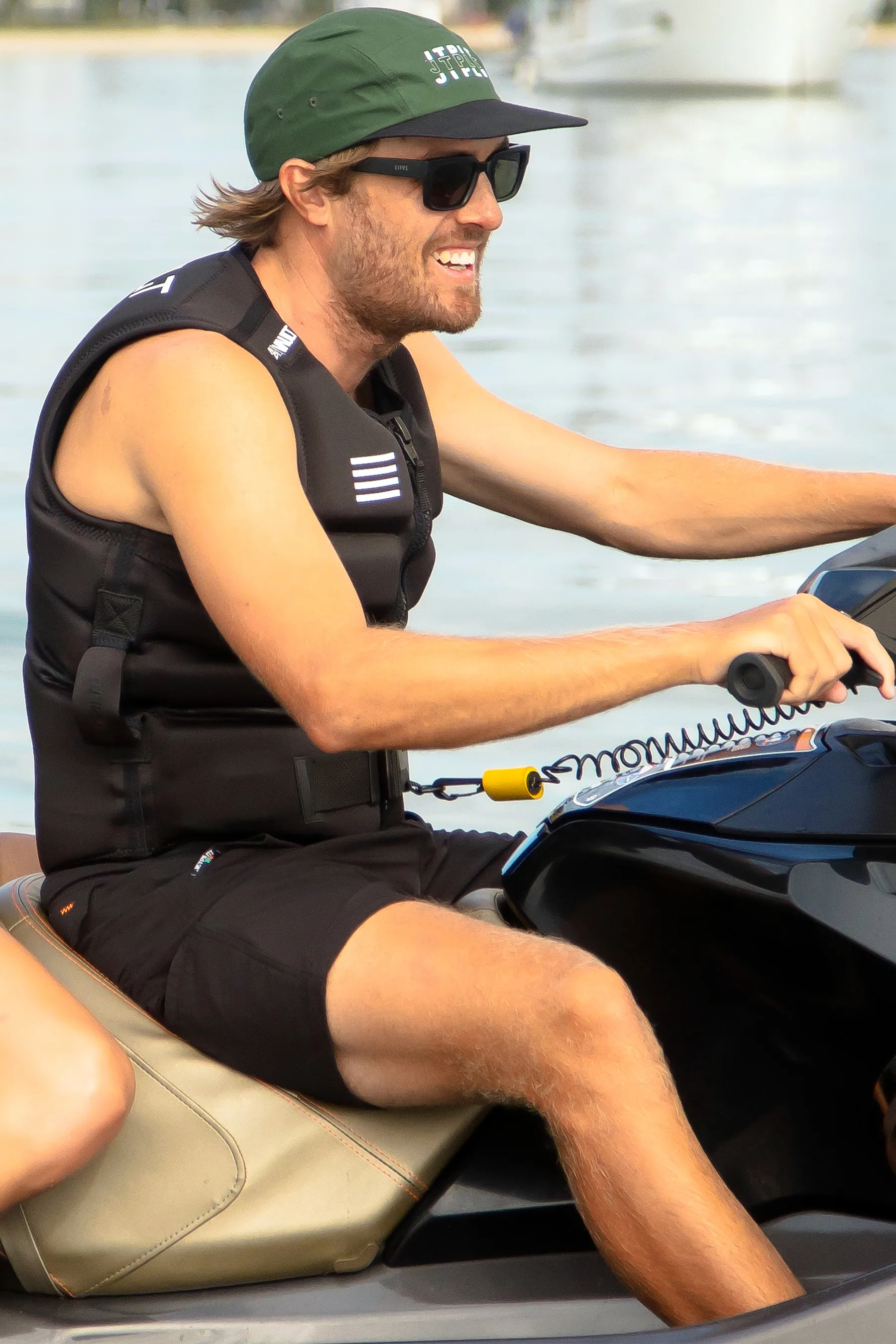Jetpilot Vault Hyperflex Life Jacket - Black - Image 5