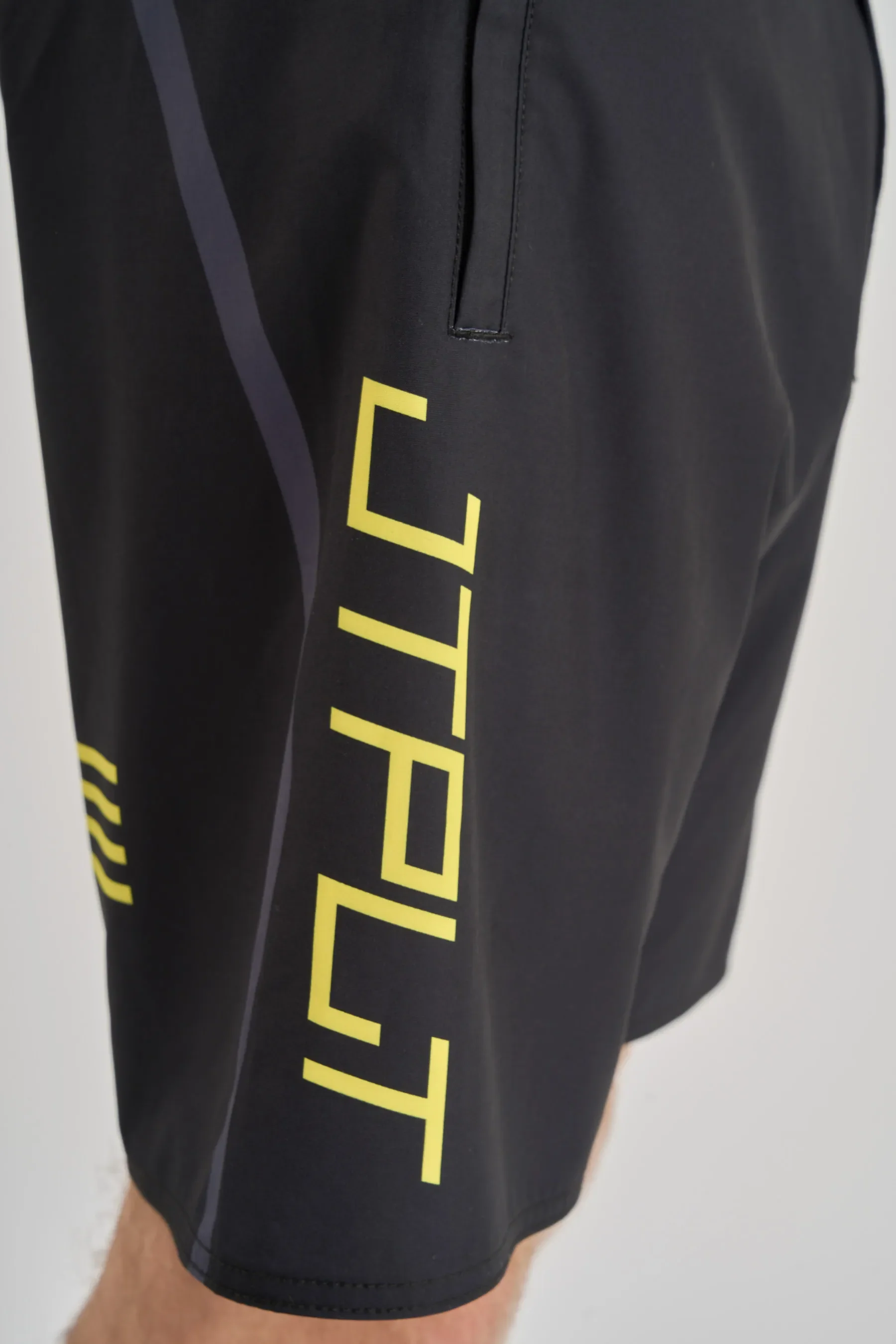 Jetpilot Vault Rideshort - Black/Yellow - Image 7