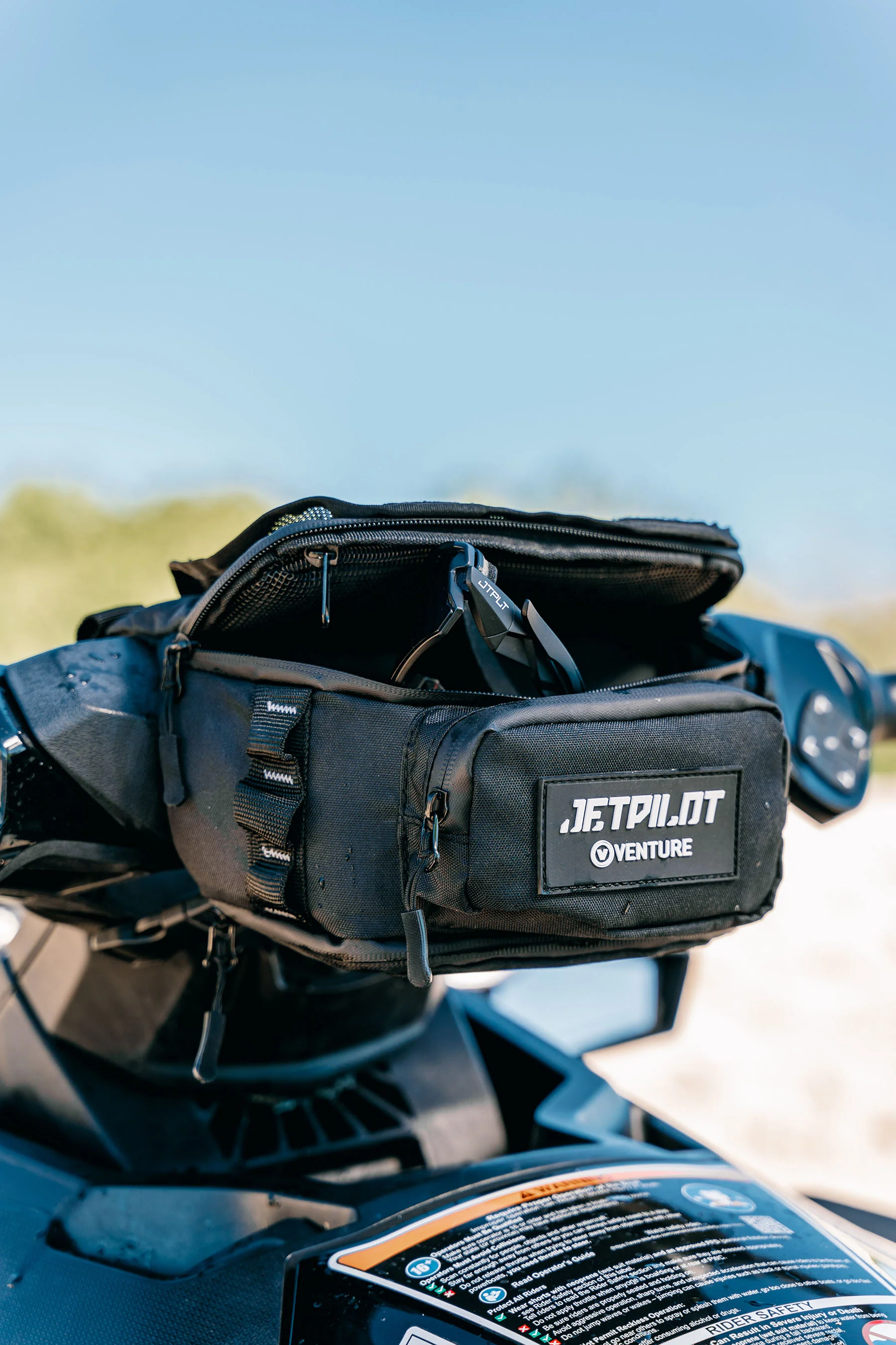 Jetpilot Venture Handle Bar Bag - Black - Image 2