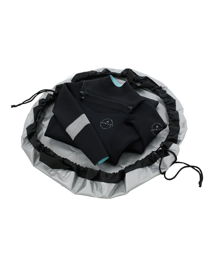 Jetpilot Wetsuit Change Mat Black/Silver - Image 6