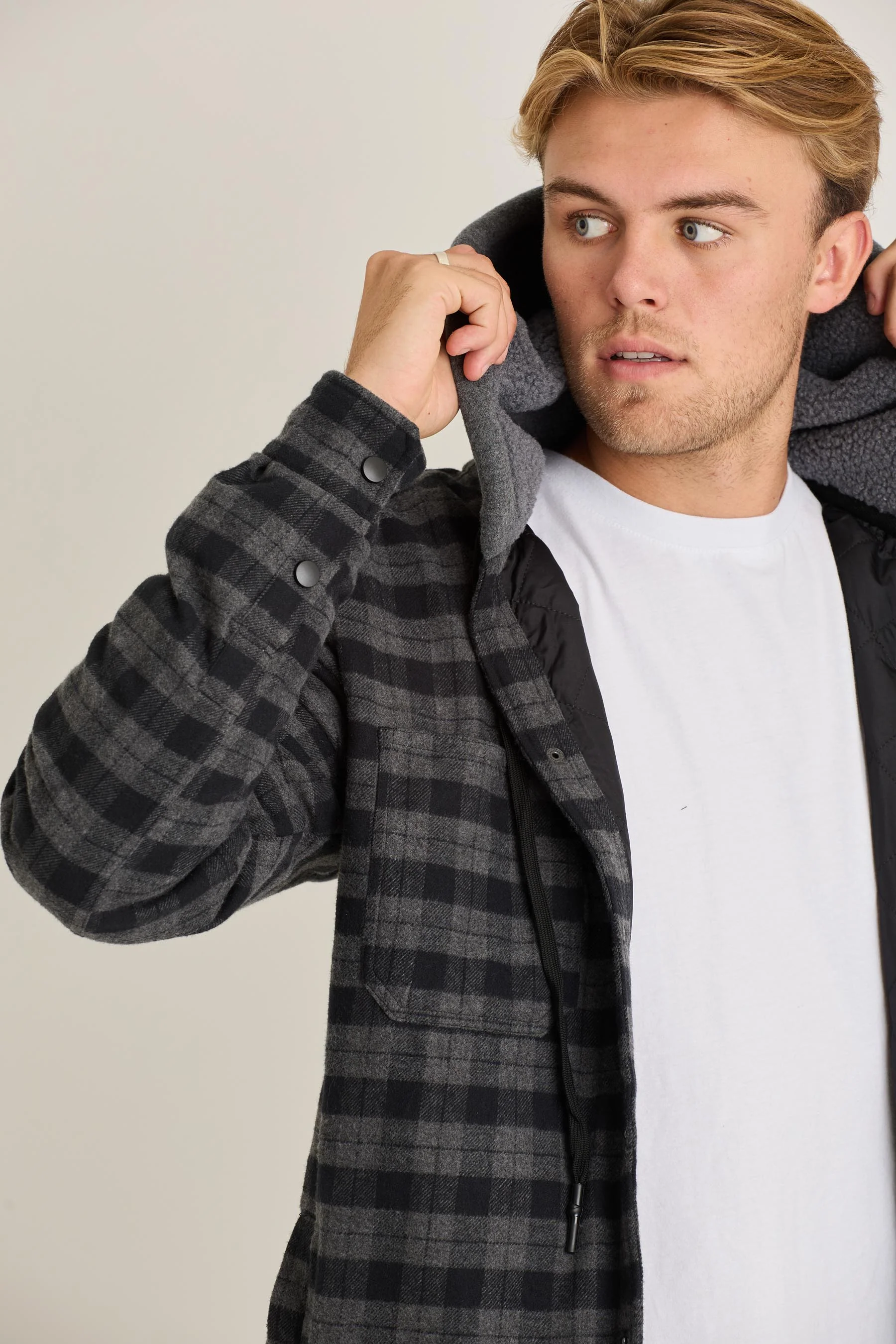 Quilted Sherpa Mens Jacket - Black - Image 9