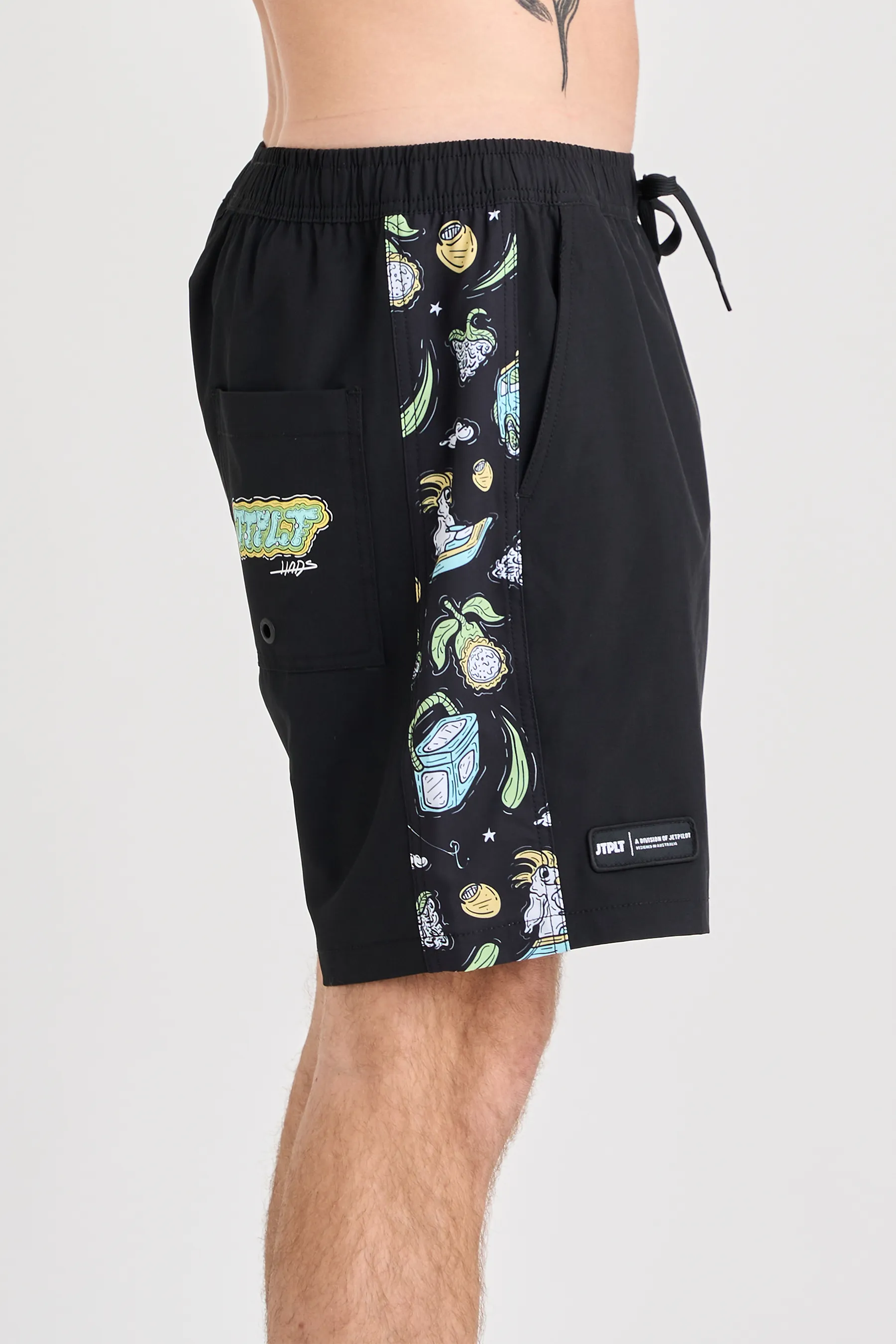 JTPLT x Tom Hadley - Boardshorts - Black - Image 7